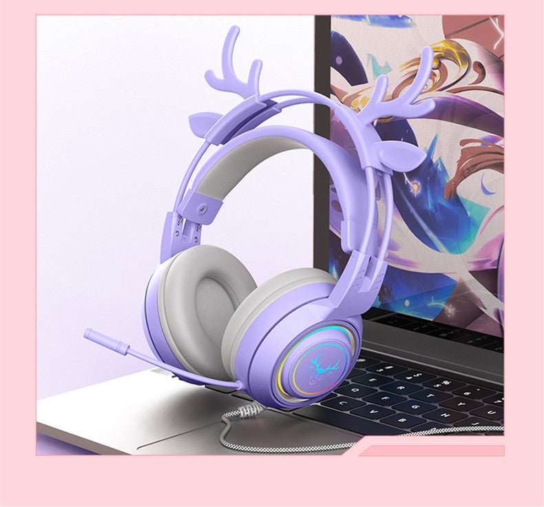 Headphones Are Universal For E-sports Online Classes